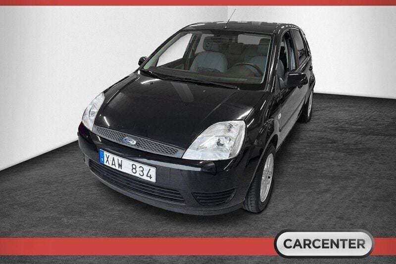 Svart Begagnad 2005 Ford Fiesta Halvkombi | 32 500 kr (Marknadspris) - Bild 1/4