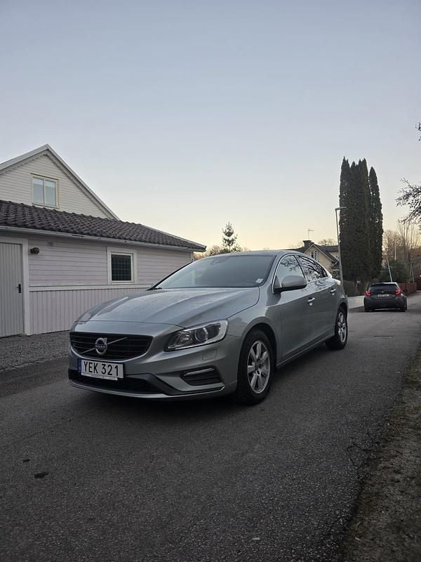 Begagnad Volvo S60 190 HK (139 kW) 2017 Sedan