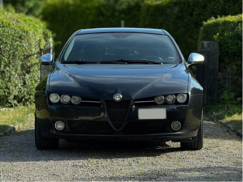 Svart Begagnad 2008 Alfa Romeo 159 Sedan | 60 000 kr - Bild 1/4