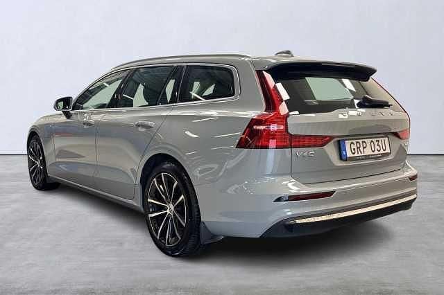 Begagnad Volvo V60 Plus 355 HK (261 kW) 2024 Grå Kombi