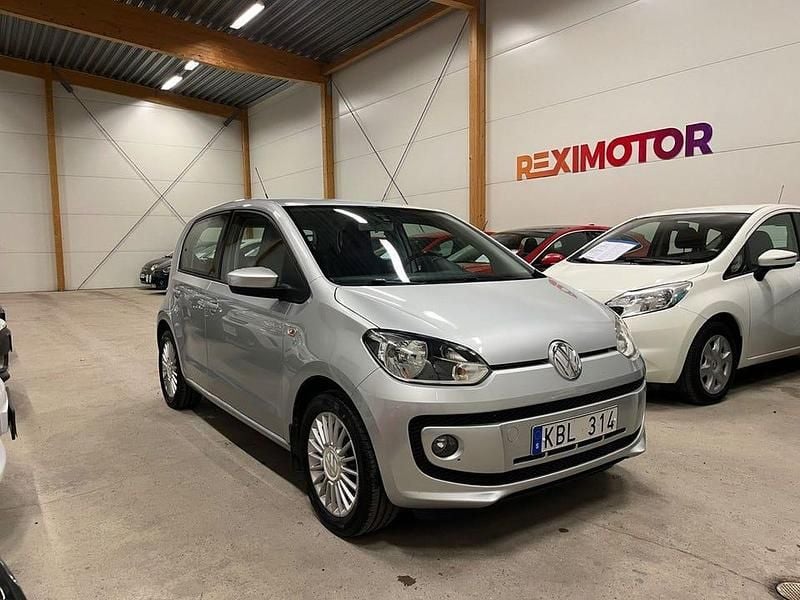 Begagnad VW up! high up! 68 HK (50 kW) 2013 Silver Halvkombi