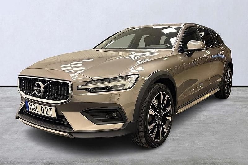 Begagnad Volvo V60 CC SE 192 HK (141 kW) 2019 Grå Kombi