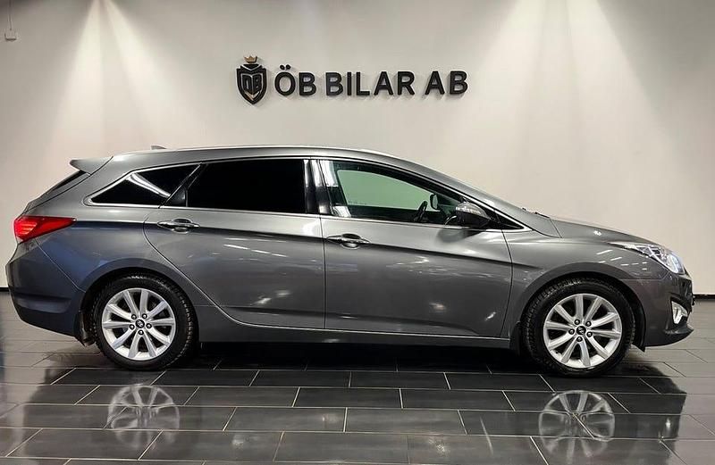 Begagnad Hyundai i40 136 HK (100 kW) 2015 Silver Kombi