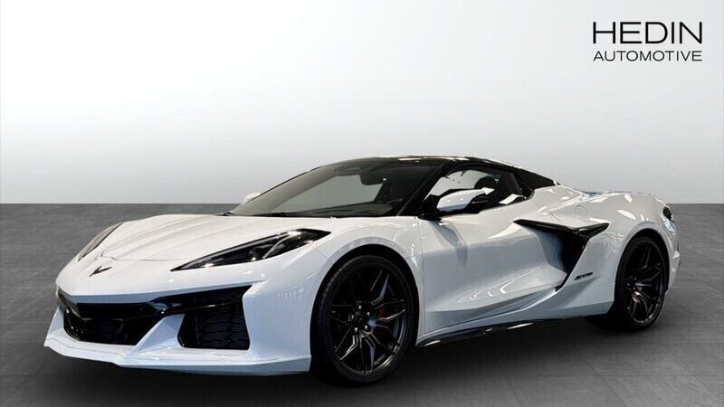 Grå (grey) Ny 2024 Chevrolet Corvette Z06 Cab | 2 462 360 kr - Bild 1/4