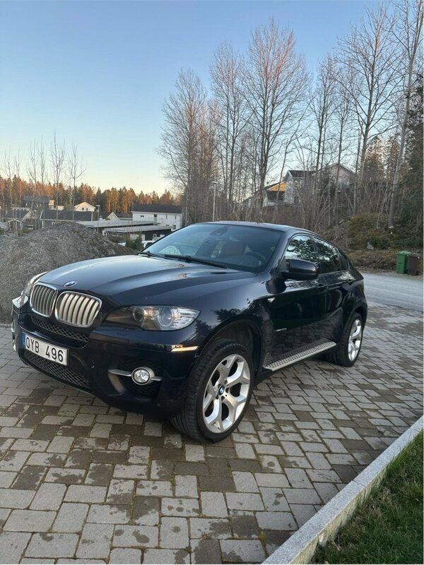 Blå Begagnad 2011 BMW X6 SUV | 208 000 kr (Lite dyr) - Bild 1/4