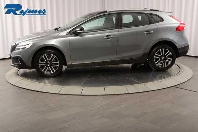 Begagnad Volvo V40 CC Business Edition 150 HK (110 kW) 2017 Grå Kombi