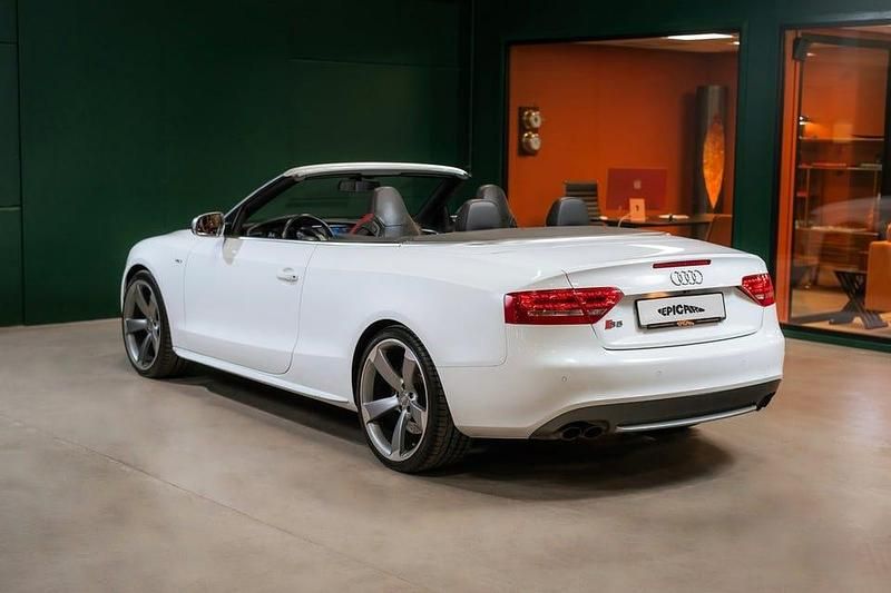 Begagnad Audi S5 333 HK (244 kW) 2011 Vit Sportkupé