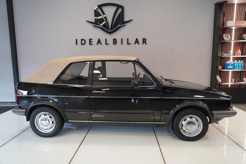 Begagnad VW Golf Cabriolet 112 HK (82 kW) 1983 Svart Cab