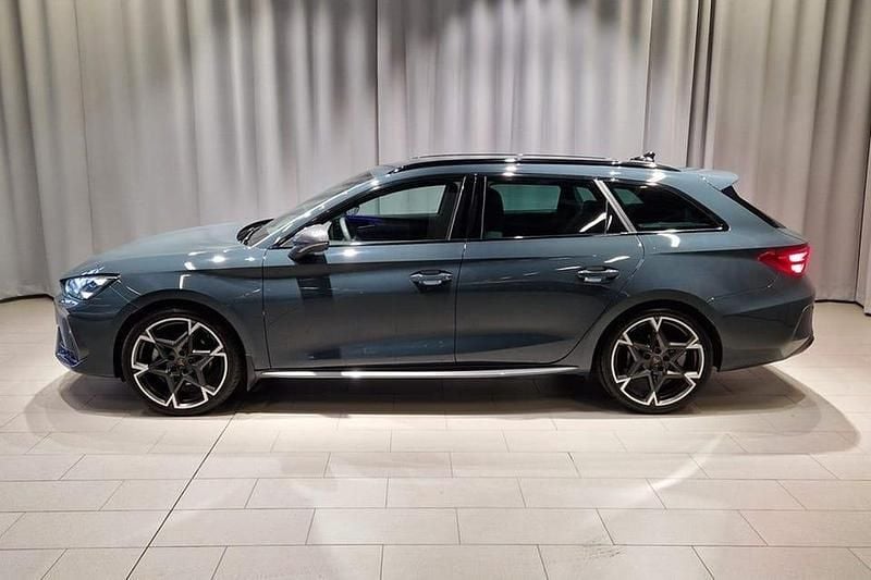 Begagnad Cupra Leon 151 HK (111 kW) 2025 Blå