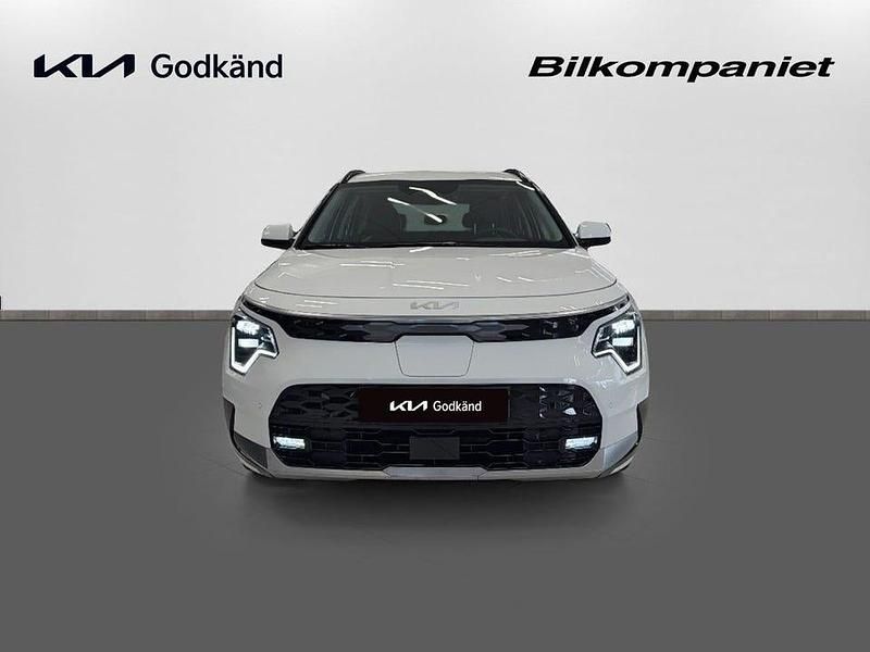 Begagnad Kia e-Niro 152 kW (207 HK) 2023 Vit SUV