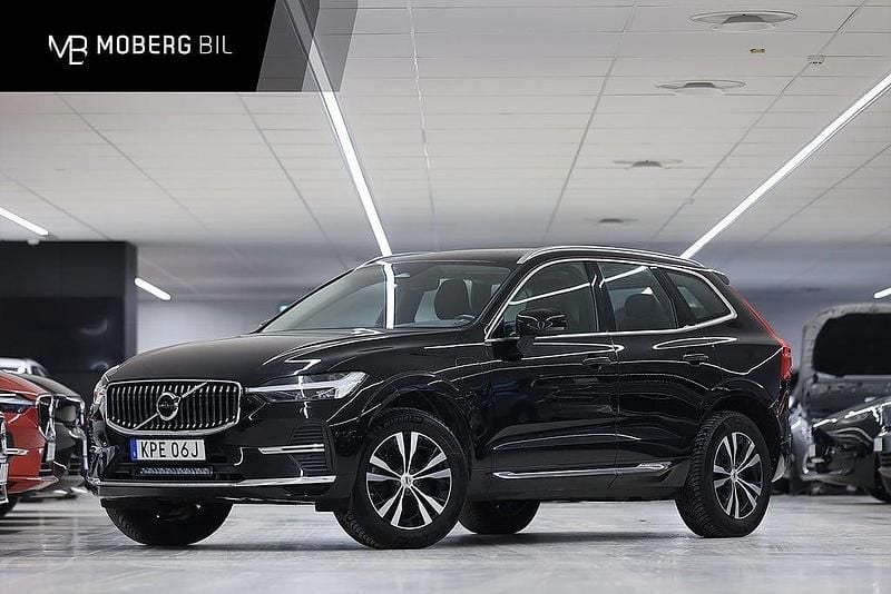 Svart Begagnad 2023 Volvo XC60 Core SUV | 354 900 kr (Superpris) - Bild 1/2