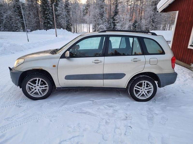 Begagnad 2003 Toyota RAV4 SUV | 45 000 kr (Marknadspris) - Bild 1/4