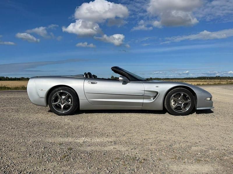 Begagnad Chevrolet Corvette 344 HK (253 kW) 1998 Cab