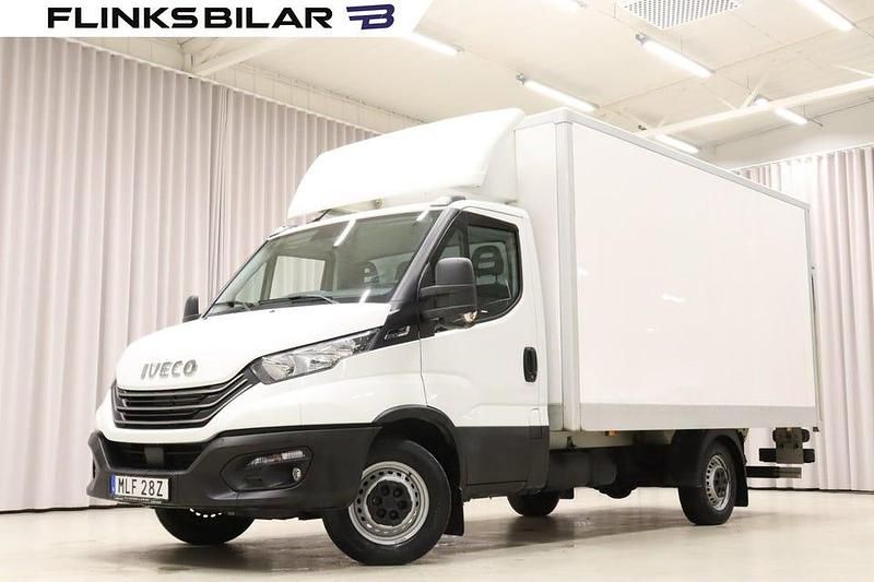 Vit Begagnad 2023 Iveco Daily Van | 448 750 kr (Dyr) - Bild 1/4