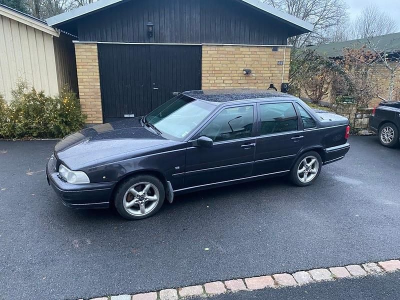 Begagnad 1998 Volvo S70 Sedan | 42 000 kr (Marknadspris) - Bild 1/4