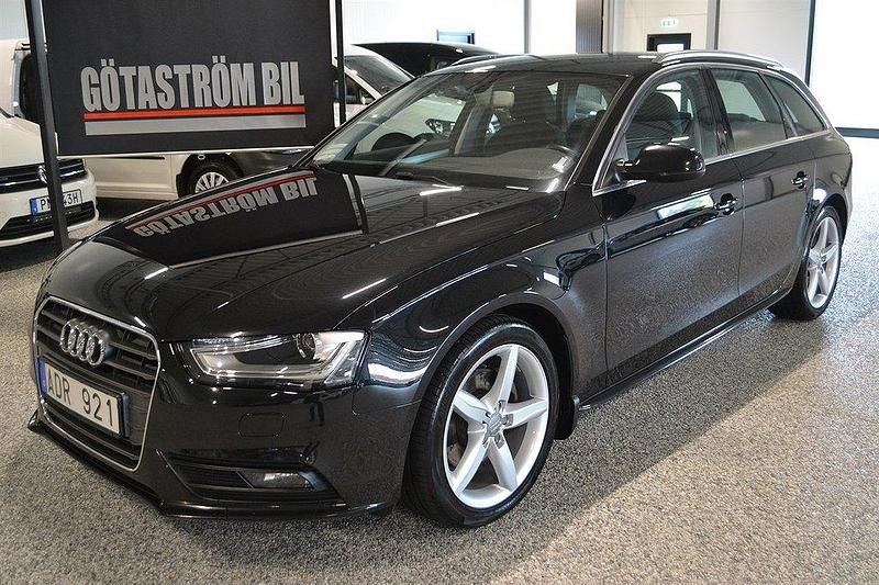 Svart (svartmetallic metallic) Begagnad 2013 Audi A4 Kombi | 114 000 kr (Marknadspris) - Bild 1/4