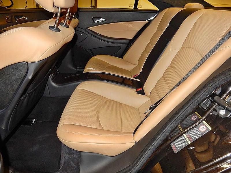 Begagnad Mercedes CLS63 AMG AMG 514 HK (378 kW) 2006 Svart Sportkupé