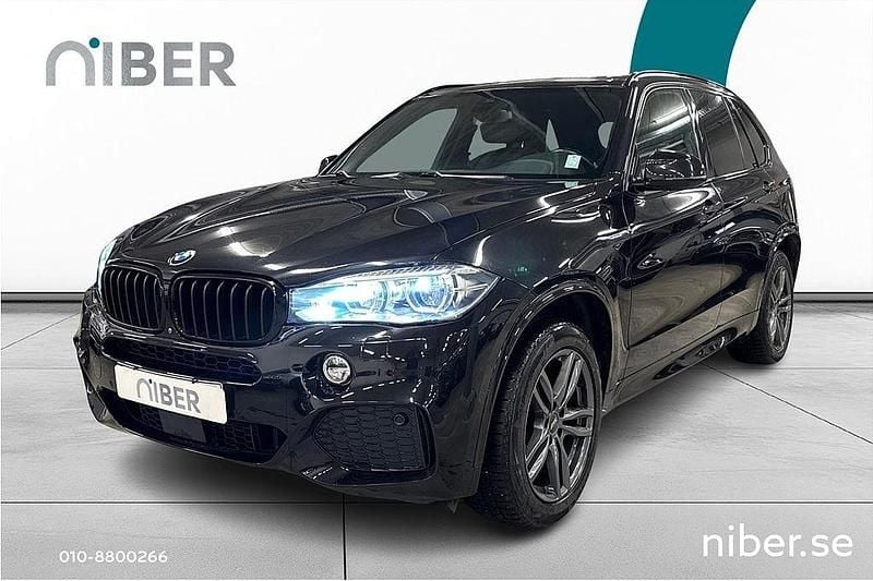 Svart Begagnad 2016 BMW X5 M Sport SUV | 379 900 kr (Marknadspris) - Bild 1/4