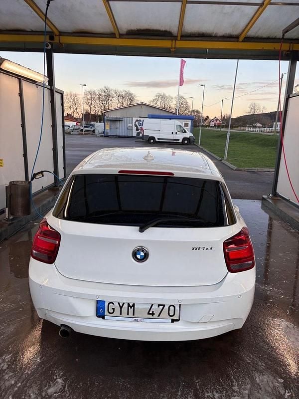 Begagnad BMW 116 116 HK (85 kW) 2013 Halvkombi