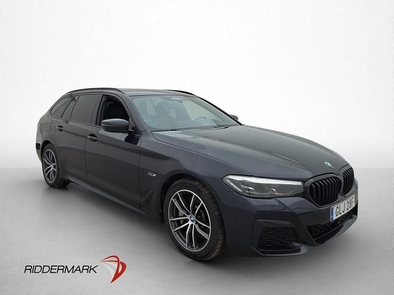 Begagnad BMW 530 292 HK (214 kW) 2023 Svart Kombi