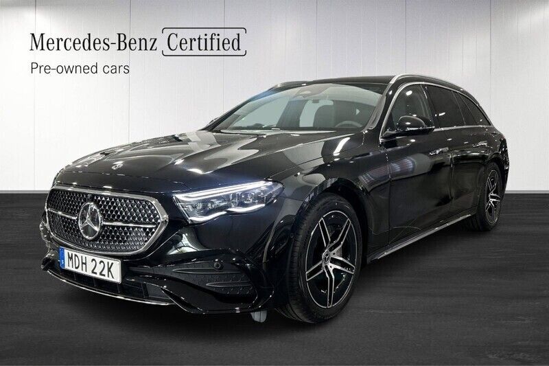 Svart (black) Begagnad 2025 Mercedes E220 Kombi | 729 900 kr - Bild 1/4