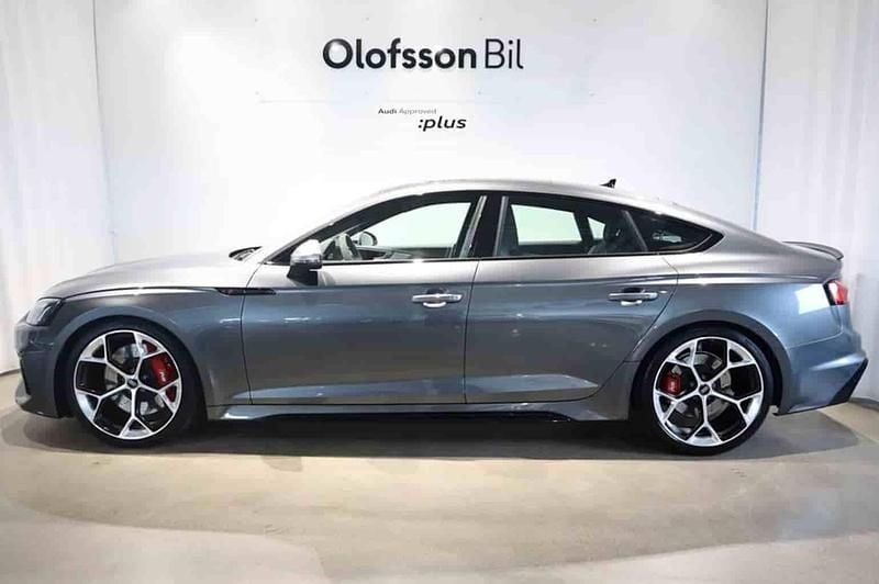 Grå Begagnad 2023 Audi RS5 Sportback Halvkombi | 874 900 kr - Bild 1/1