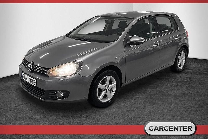 Grå Begagnad 2010 VW Golf VI Halvkombi | 44 500 kr (Bra pris) - Bild 1/4