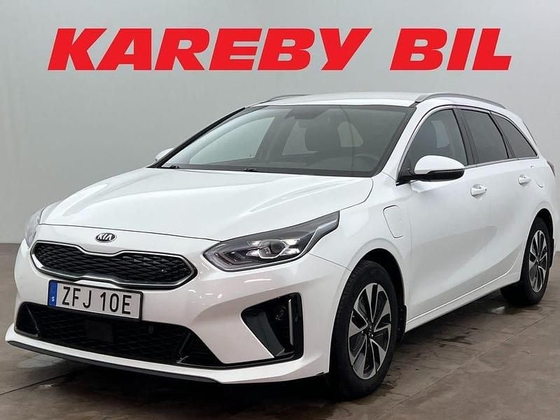 Vit Begagnad 2020 Kia Ceed Sportswagon Advance Kombi | 178 900 kr (Superpris) - Bild 1/3