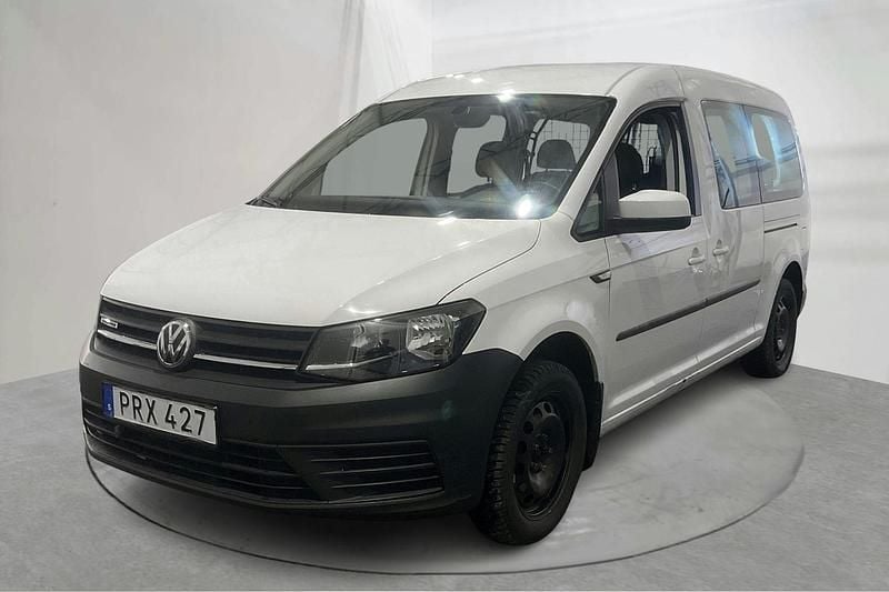 Vit Begagnad 2017 VW Caddy Maxi Life Life Minibuss | 135 000 kr (Marknadspris) - Bild 1/4