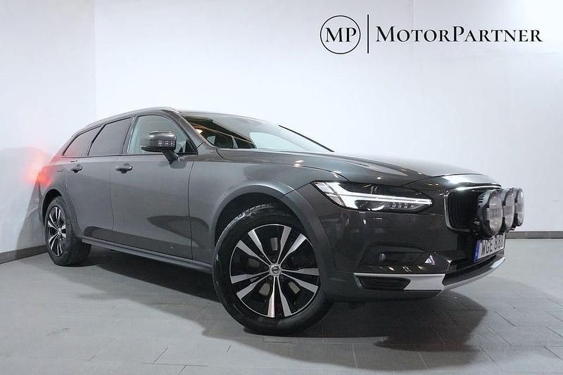 Grå Begagnad 2020 Volvo V90 CC Momentum Kombi | 249 900 kr (Bra pris) - Bild 1/4