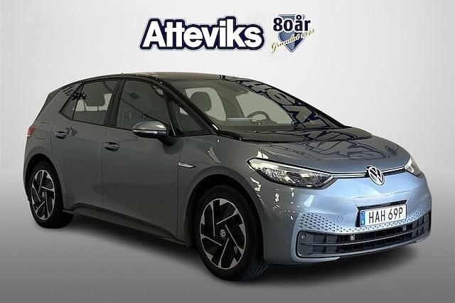 Blå Begagnad 2022 VW ID.3 Pro Performance Halvkombi | 259 000 kr (Superpris) - Bild 1/4