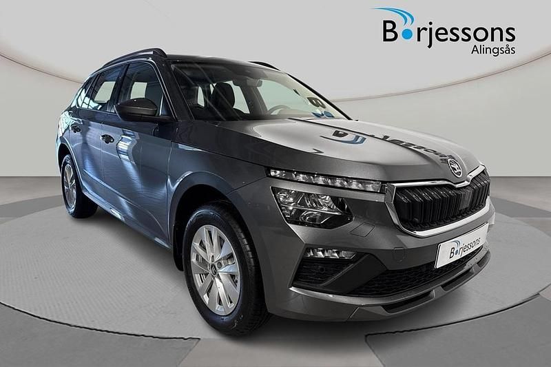 Grå Ny 2026 Skoda Kamiq SUV | 320 600 kr (Marknadspris) - Bild 1/4