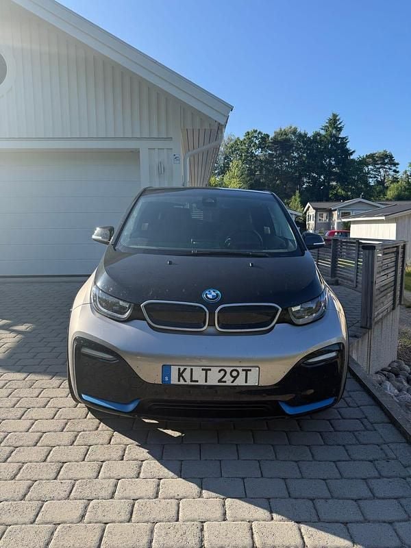 Begagnad 2022 BMW i3 | 232 000 kr (Lite dyr) - Bild 1/4