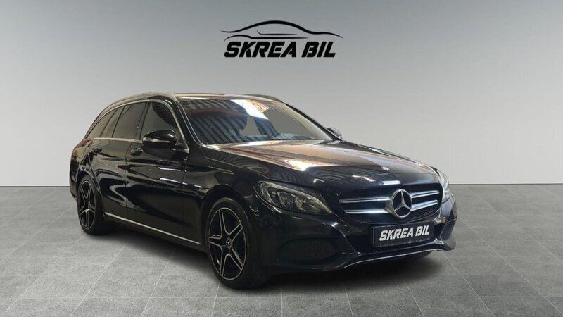 Röd (svart) Begagnad 2015 Mercedes C220 Kombi | 179 900 kr (Marknadspris) - Bild 1/4