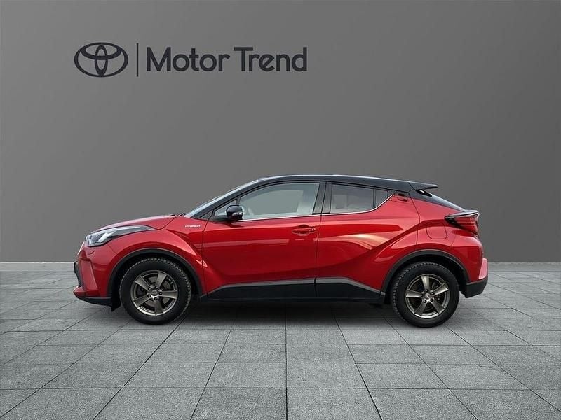 Begagnad Toyota C-HR Edition 124 HK (91 kW) 2021 Röd SUV
