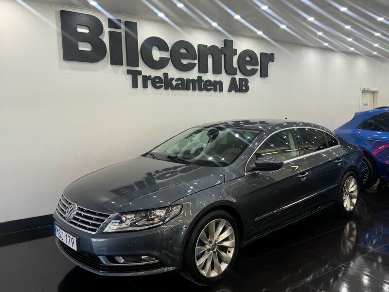 Mörkgrå Begagnad 2012 VW CC Sedan | 99 900 kr (Dyr) - Bild 1/4