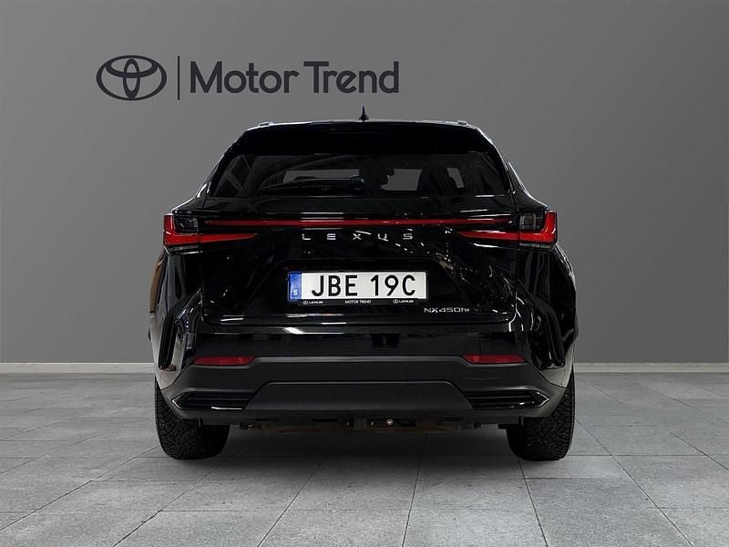 Begagnad Lexus NX450h+ Luxury Line 313 HK (230 kW) 2025 Svart SUV
