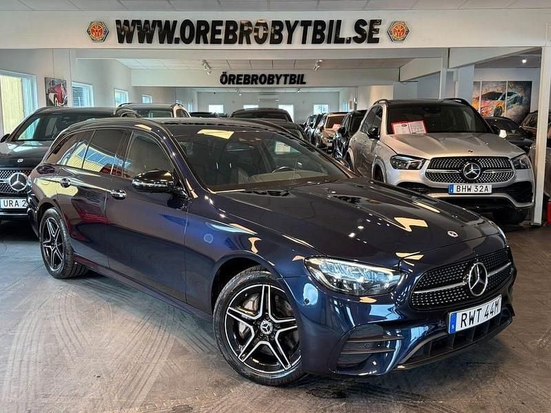 Blå Begagnad 2022 Mercedes E300 AMG line Sedan | 449 900 kr (Lite dyr) - Bild 1/4