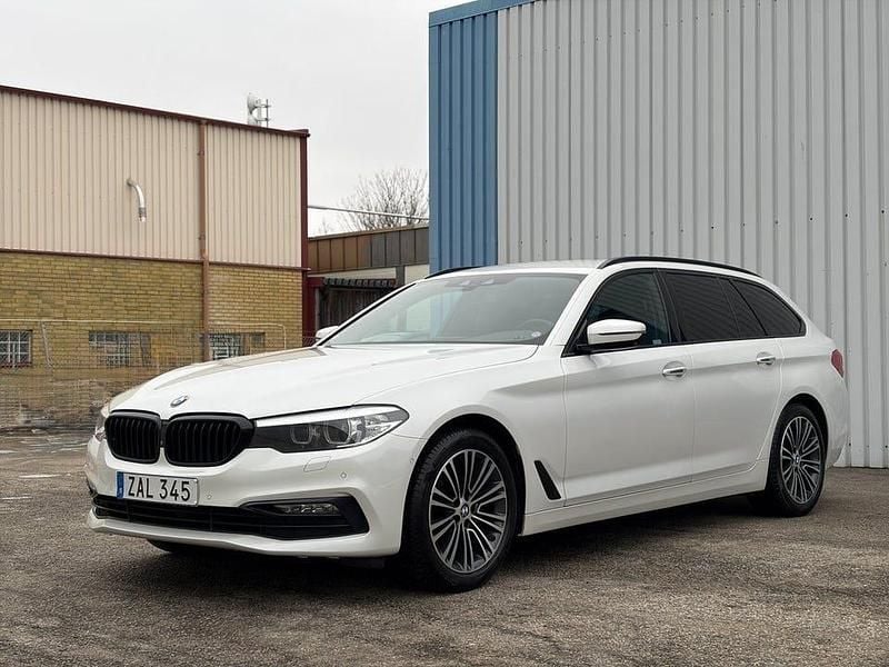 Begagnad BMW 520 Sport Line 190 HK (139 kW) 2018 Vit Kombi
