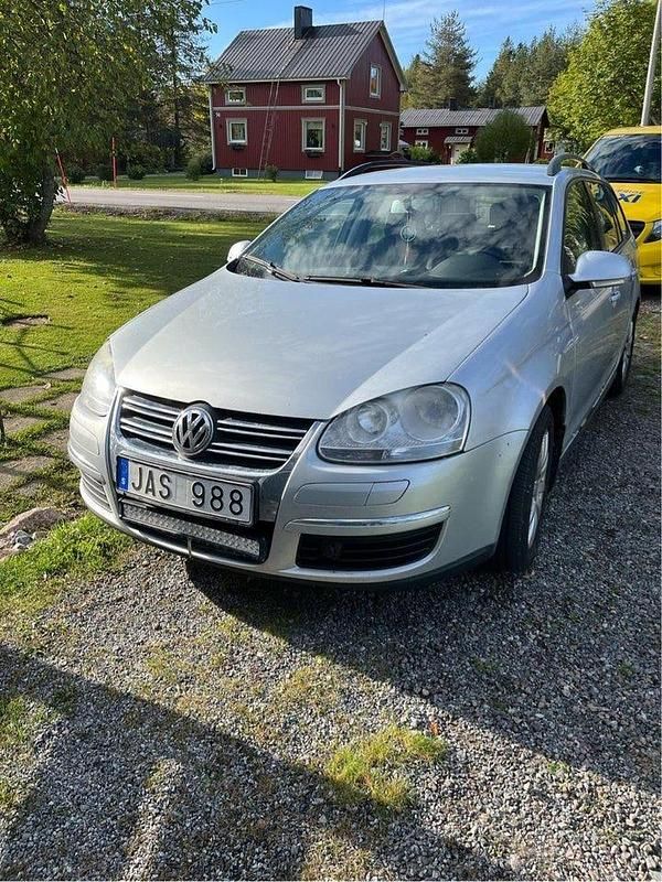 Begagnad 2009 VW Golf VI Kombi | 22 000 kr (Superpris) - Bild 1/4