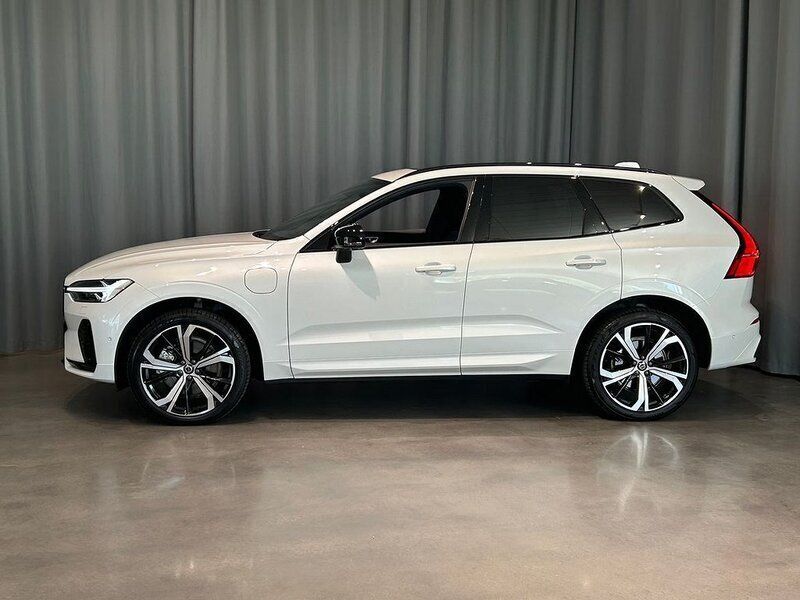 Vit Begagnad 2024 Volvo XC60 Plus SUV | 585 000 kr (Lite dyr) - Bild 1/4