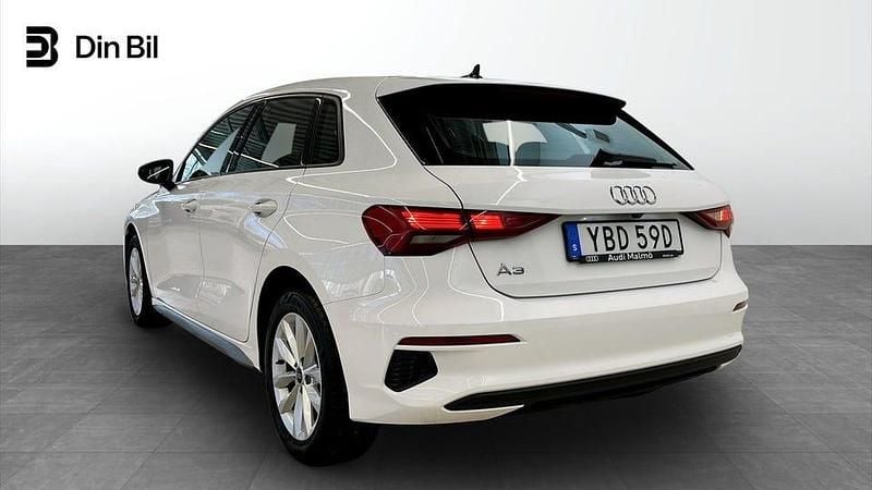 Begagnad Audi A3 Proline 150 HK (110 kW) 2023 Ibisvit Sedan