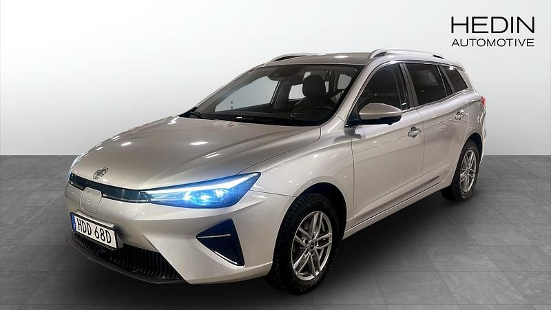 Grå Begagnad 2022 MG MG5 EV Long Range Kombi | 214 900 kr (Marknadspris) - Bild 1/4