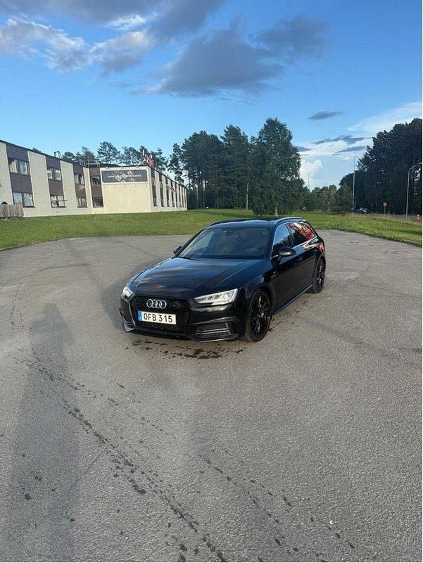 Svart Begagnad 2017 Audi A4 S-Line Kombi | 210 000 kr (Dyr) - Bild 1/4