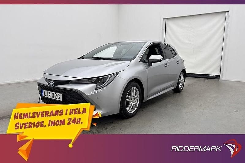Silver Begagnad 2022 Toyota Corolla Hybrid Style Halvkombi | 229 800 kr (Marknadspris) - Bild 1/3