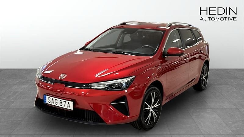 Röd (red) Begagnad 2022 MG MG5 EV Luxury Kombi | 219 900 kr - Bild 1/4