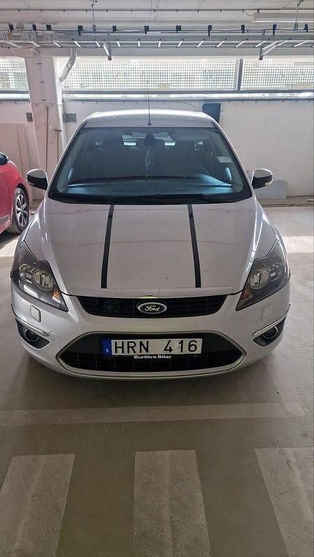 Begagnad 2009 Ford Focus Titanium Kombi | 28 900 kr (Marknadspris) - Bild 1/4