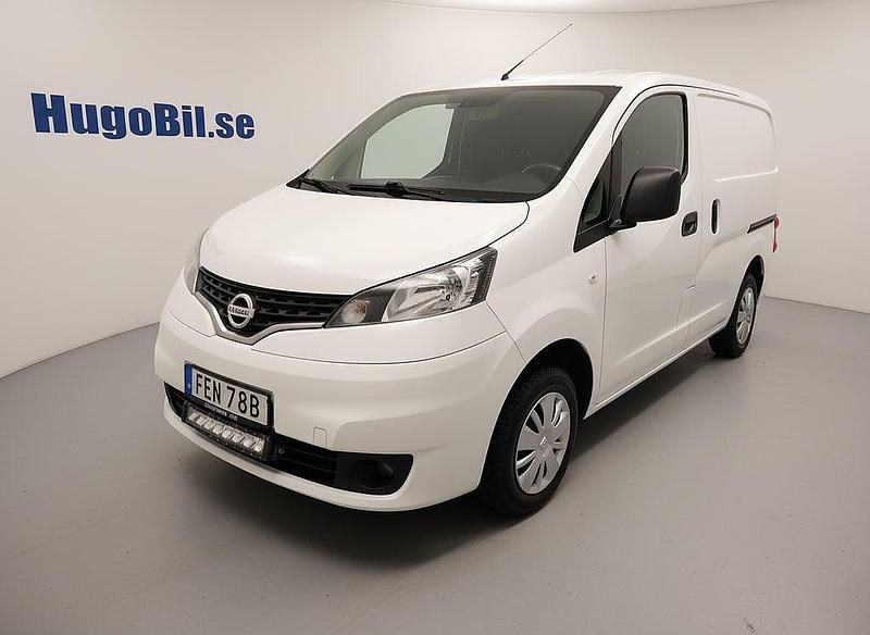 Vit Begagnad 2019 Nissan NV200 Minibuss | 124 375 kr (Dyr) - Bild 1/4