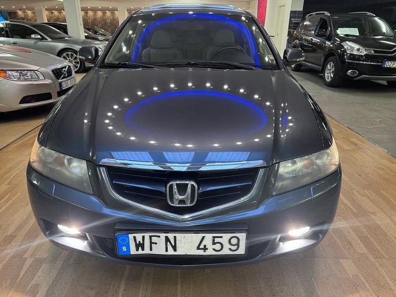 Begagnad Honda Accord Executive 190 HK (139 kW) 2004 Mörkgrå Sedan