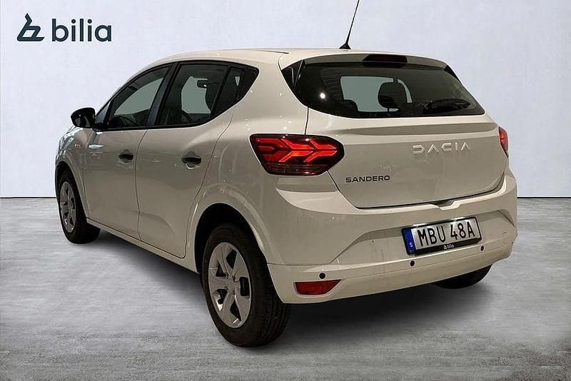 Begagnad Dacia Sandero Essentiel 91 HK (66 kW) 2022 Vit Halvkombi